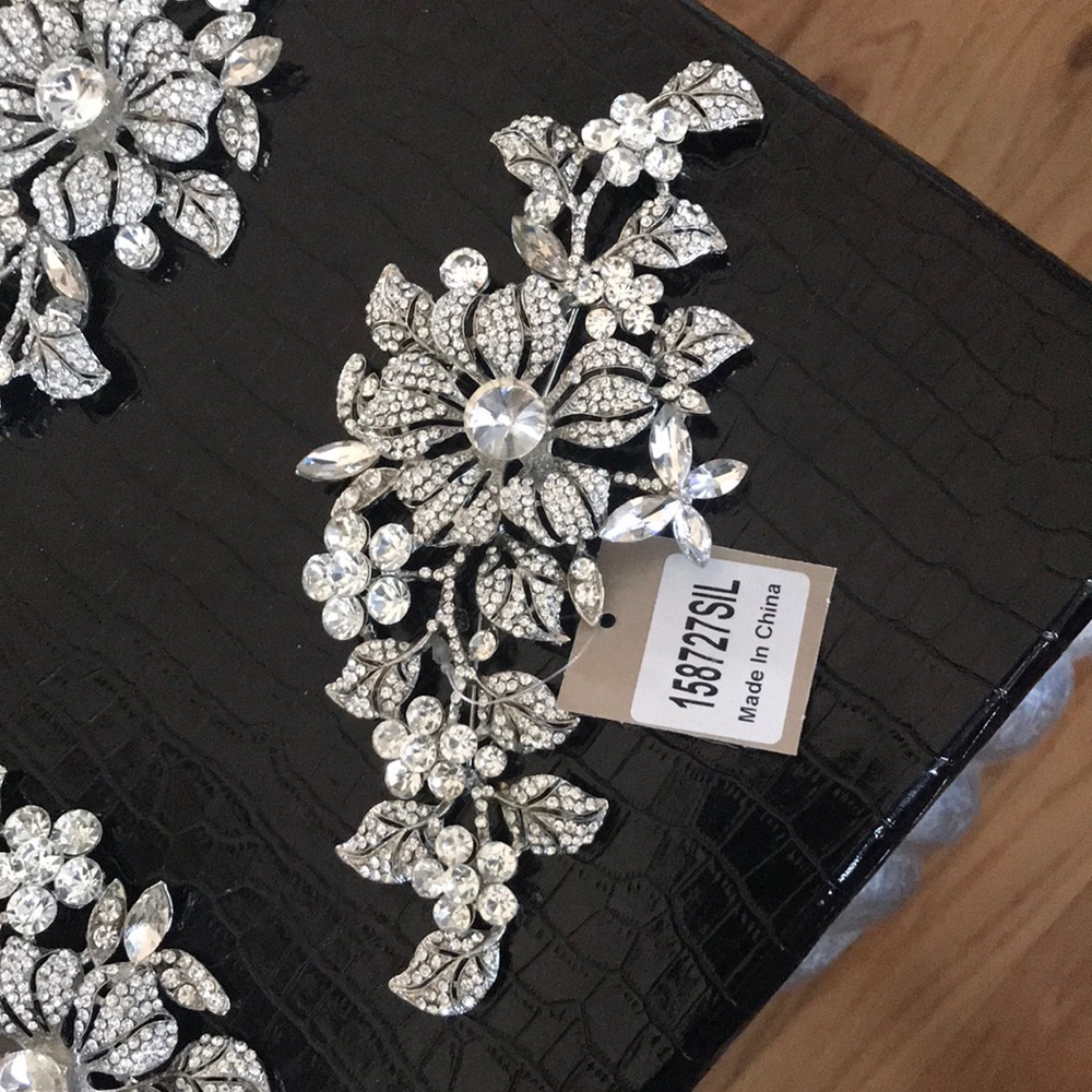 NWT Frontgate Rare Jeweled Brooch